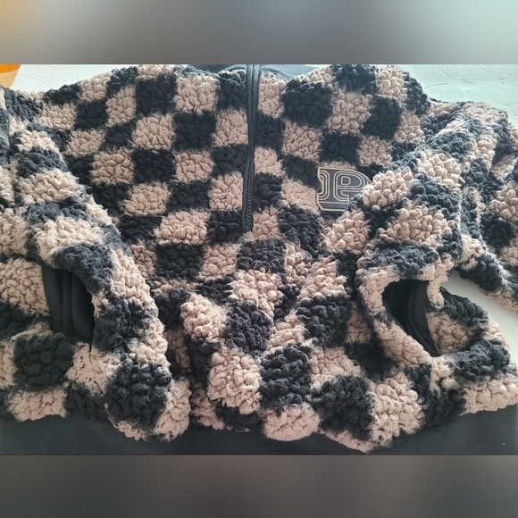 PINK Victoria's Secret Checkered Women's Sweater teddy bear fleece sz.XS - Picture 4 of 8